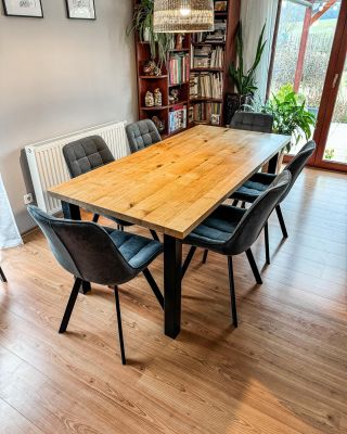 Jídelní stůl Heisenberg o rozměru 190x90cm z dubu🌳a oceli👨‍🏭Stejně jako tento, tak i všechny ostatní stoly Vám...